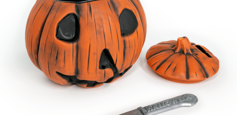 Halloween Mondo Mug in The Shape variant