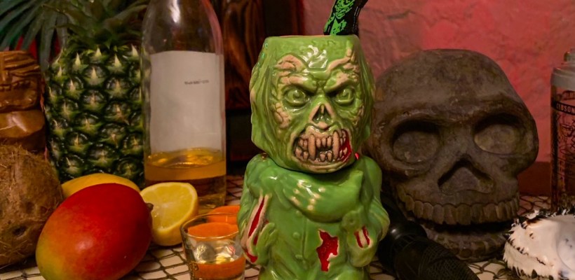 Beast of Blood Green Blood Splat Glaze Mug Set